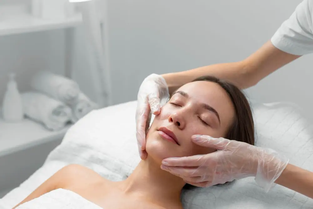 Spa facial treatment